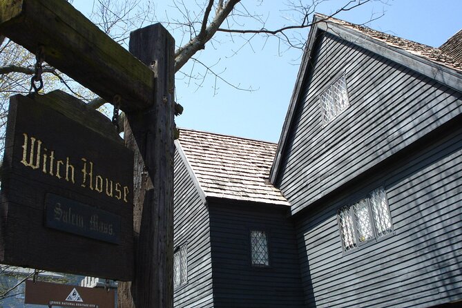 1692 Salem Night Walking Tour - Two hours of walking, standing, and listening