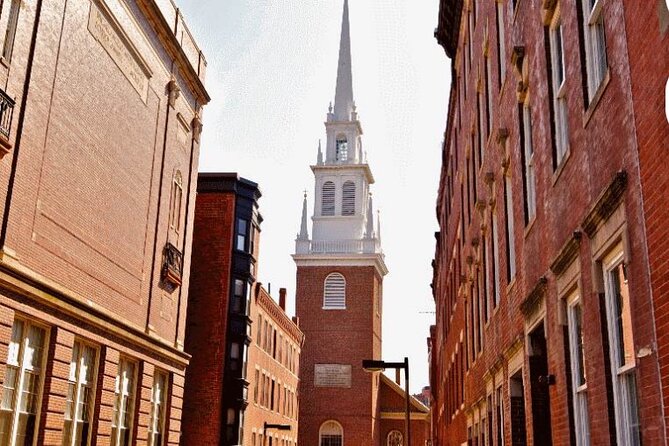 80-Minutes NON-STOP Trolley of Historic Boston and Freedom Trail - Comfort, group size, and family appeal