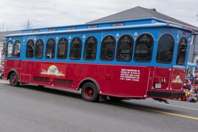 90-Min Narrated Trolley Tour of Lexington and Concord, MA