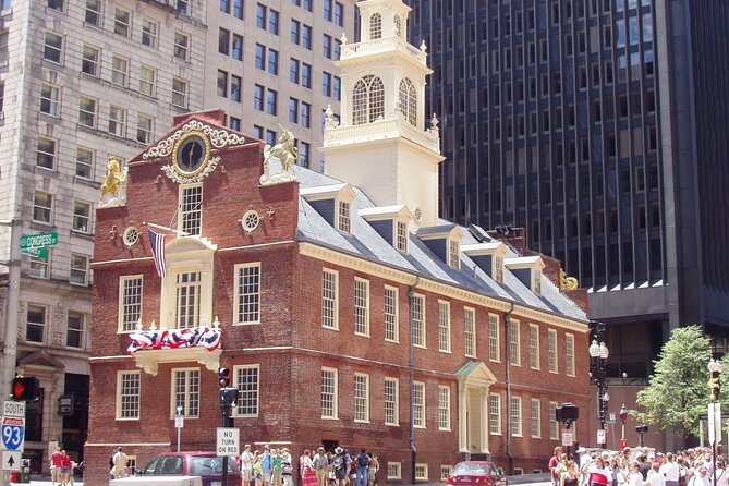Astounding Scavenger Hunt: Boston The Story of America - Faneuil Hall Marketplace and the opening scenes
