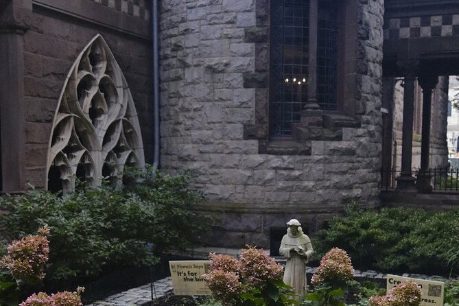 Back Bay Chocolate and Art Galleries Tour - Who should book this Back Bay walk?