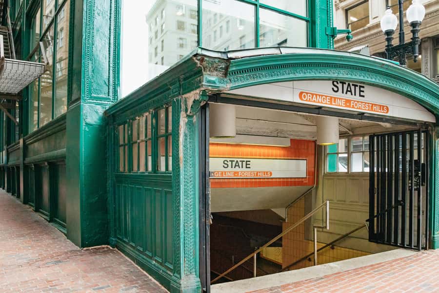 Boston: 2-Hour Historic Walking Tour - What the guiding style adds