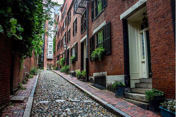 Boston and Cambridge Private Day Tour - Following the Freedom Trail from Boston Common
