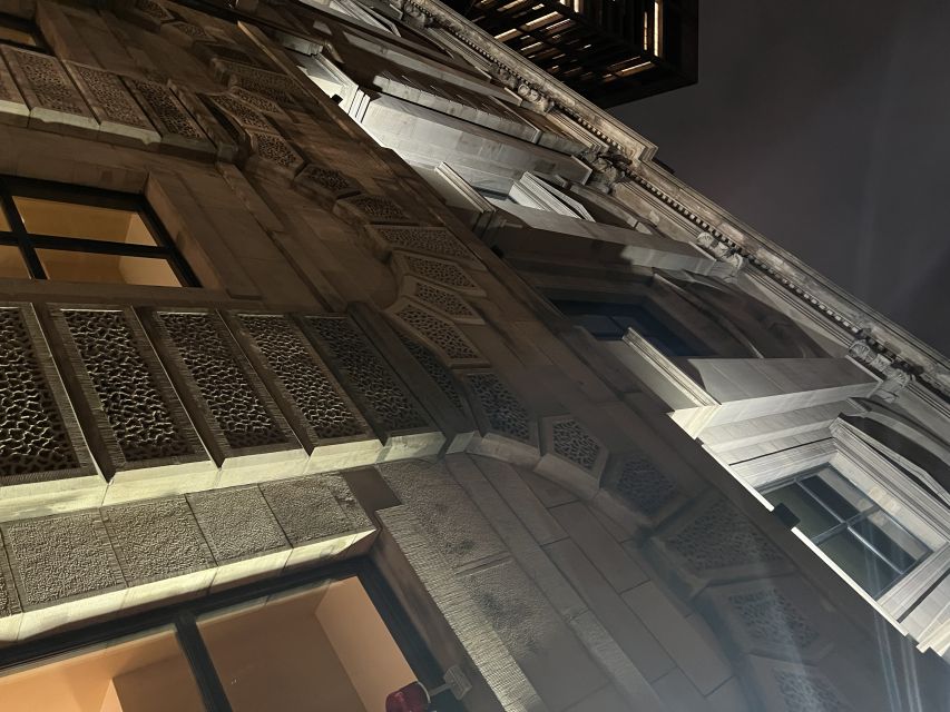 Boston: Beacon Hill True Crime Walking Tour - Beacon Hill’s handsome streets, with a darker past