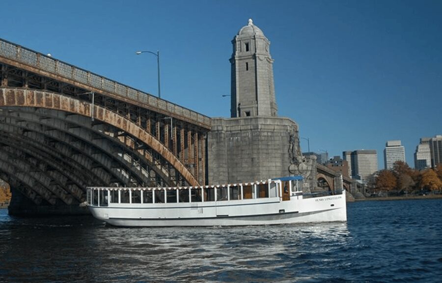 Boston: Charles River Sightseeing Cruise - Why the Charles River is a smart place to see Boston