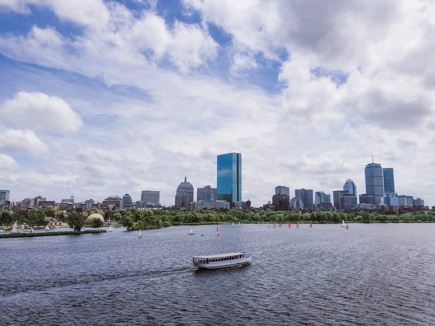 Boston: Charles River Sunset and Cocktail Cruise - Boston University, Harvard, and MIT from the water