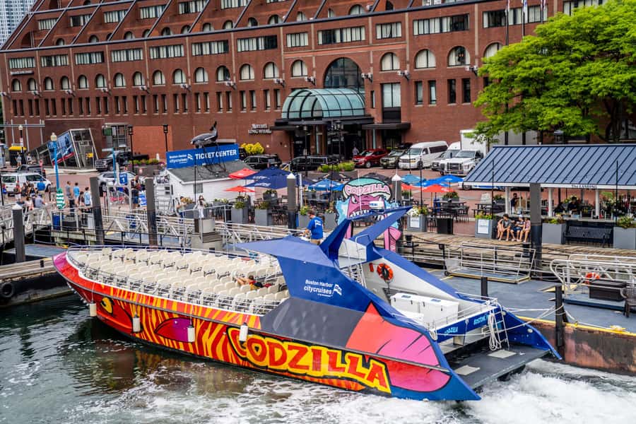 Boston: City Cruises Harbor Codzilla High Speed Thrill Boat - How wet is Codzilla?