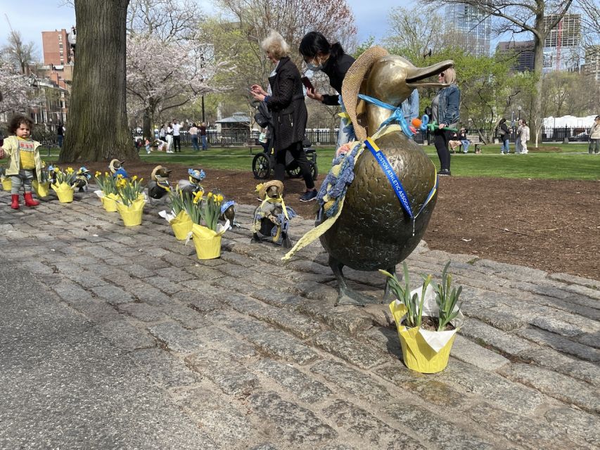 Boston: City History and Highlights Audio App Walking Tour - Granary Burying Ground and Boston’s famous names