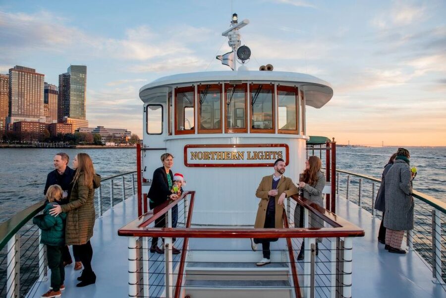 Boston: Cocoa and Carols Holiday Cruise - Key points to know before booking