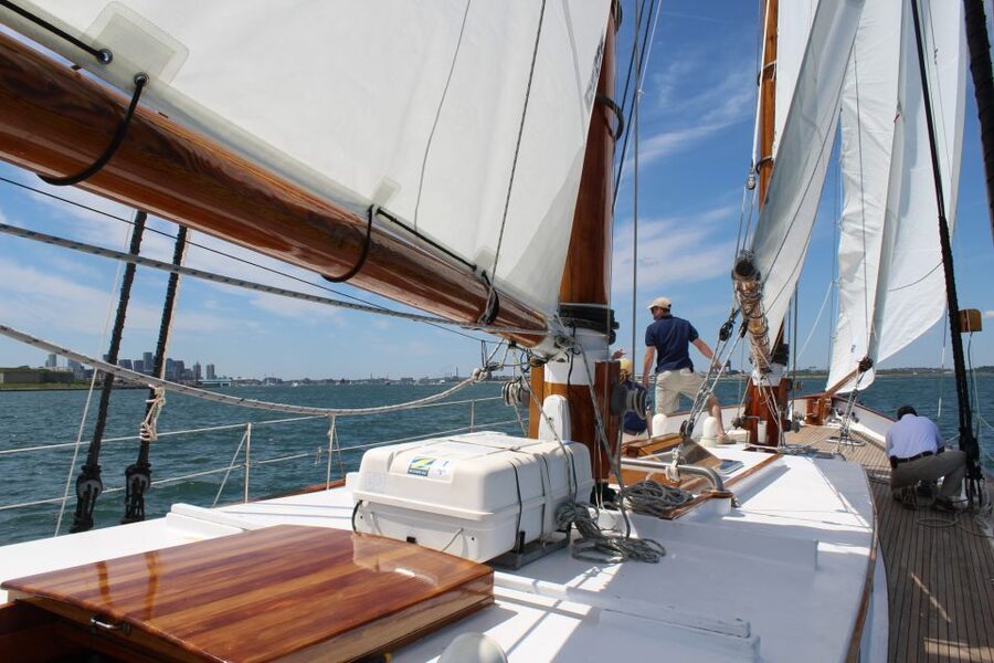 Boston: Downtown Harbor Sailing Cruise - Drinks, picnics, and the practical comforts aboard