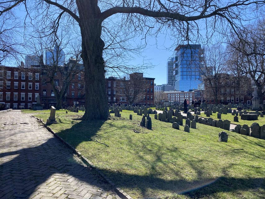 Boston: Freedom Trail Guided Walking Tour in French - Who should book this French-language Freedom Trail walk?