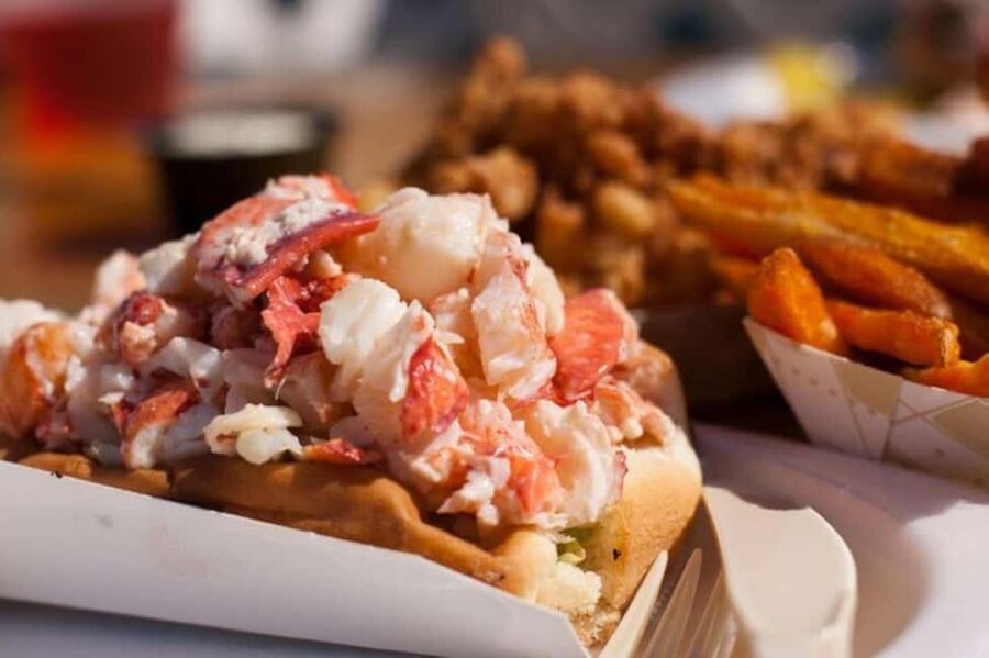 Boston: Guided Seafood Tasting and History Tour - Walking the Boston Harborwalk