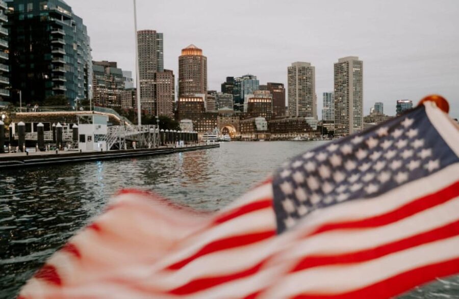 Boston: Harbor and Charles River Architecture Boat Tour - Is $47 a fair price for two hours?