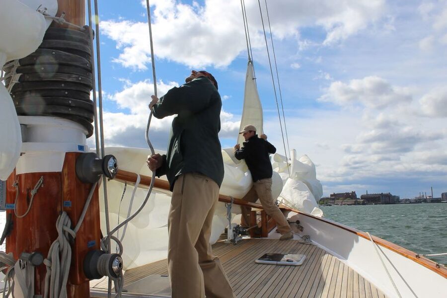 Boston: Harbor Champagne Sunset Sail from Rowes Wharf - Who should book this Boston sunset sail?