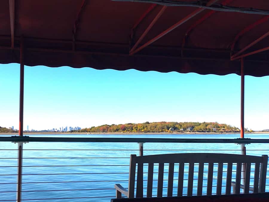 Boston Harbor: Fall Foliage Luncheon Cruise - Skyline photos, weather, and the best seat strategy