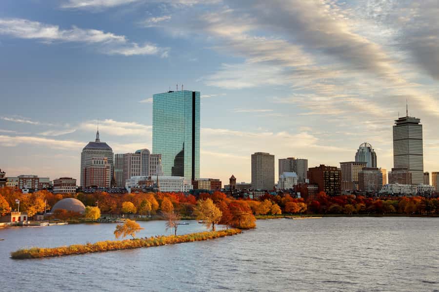 Boston Harbor Fall Foliage Weekend Brunch Cruise - Brunch first, sightseeing at an easy pace