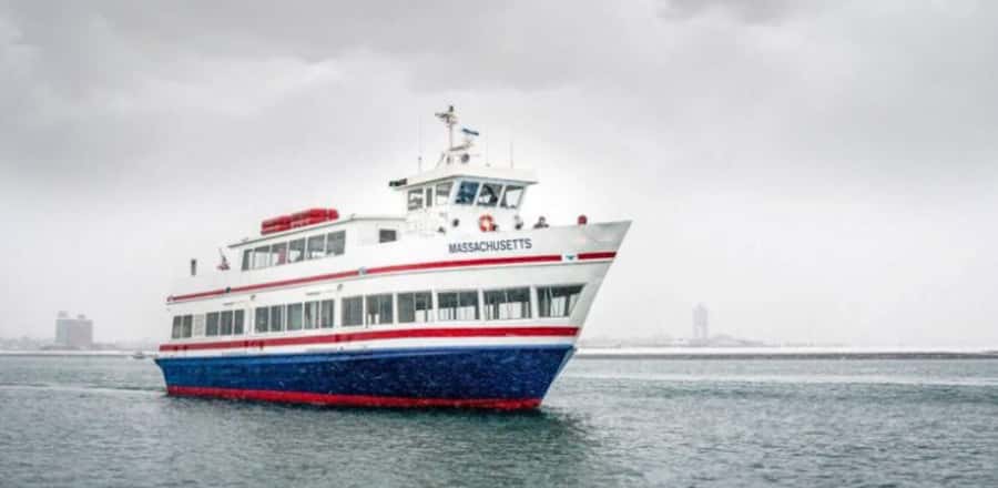 Boston Harbor: Full Moon Cruise with Champagne Option - Drinks, snacks, and the prosecco choice