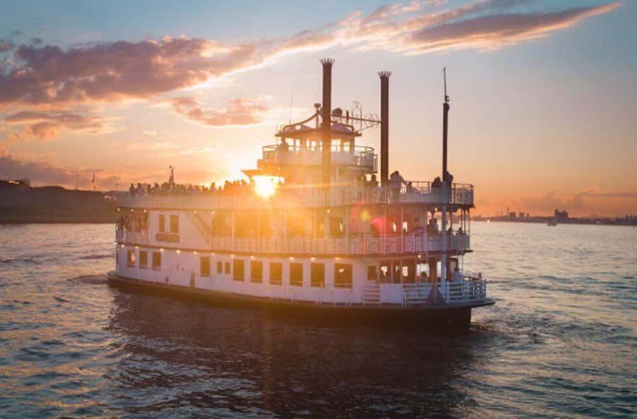 Boston Harbor: Full Moon Cruise with Champagne Option - Rowes Wharf is the starting point