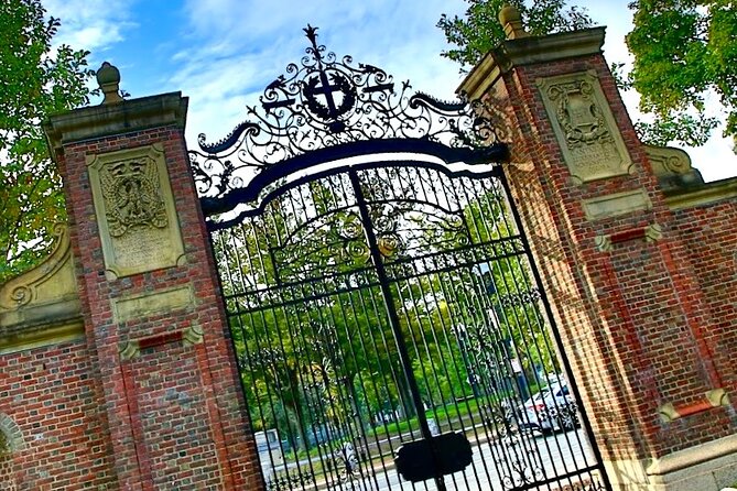 Boston: Harvard & Cambridge Walking Food Tour - Starting in Harvard Square