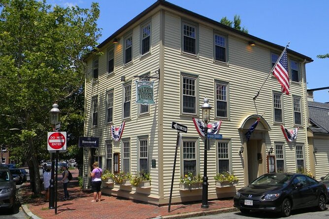 Boston Historic Taverns Tour with Tastings and Ferry - Returning to the center by ferry