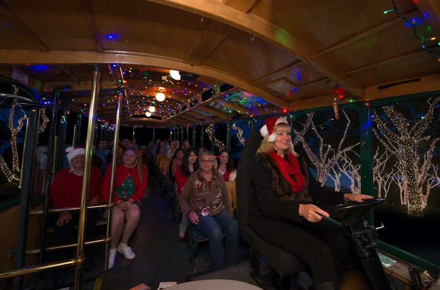 Boston: Holiday Sights and Festive Nights Trolley Tour - From Long Wharf to the city’s old center