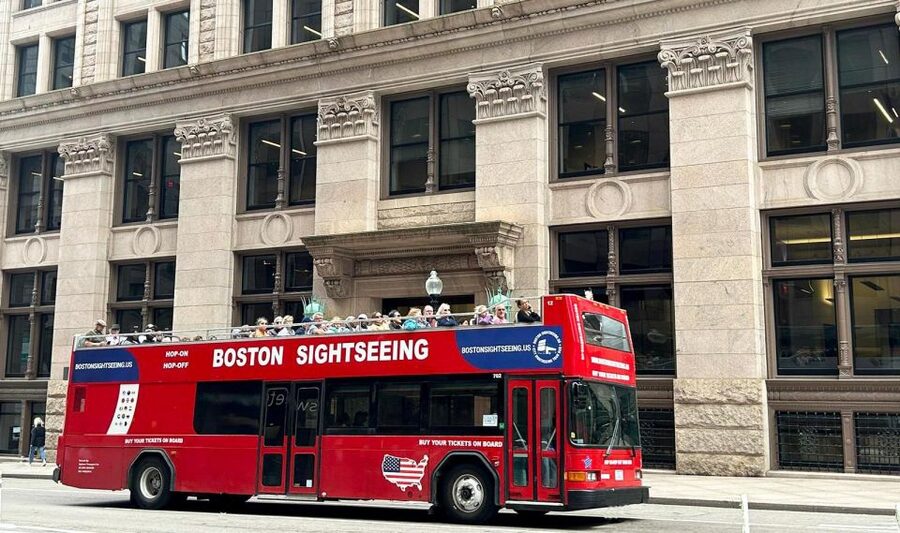 Boston: Hop-On Hop-Off Double-Decker Bus Sightseeing Tour - Stop 5: Cheers, Beacon Hill, and Charles Street