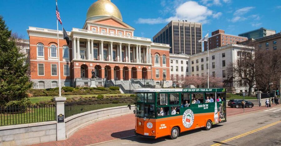 Boston: Hop-on Hop-off Old Town Trolley Tour - Starting at Long Wharf and Faneuil Hall