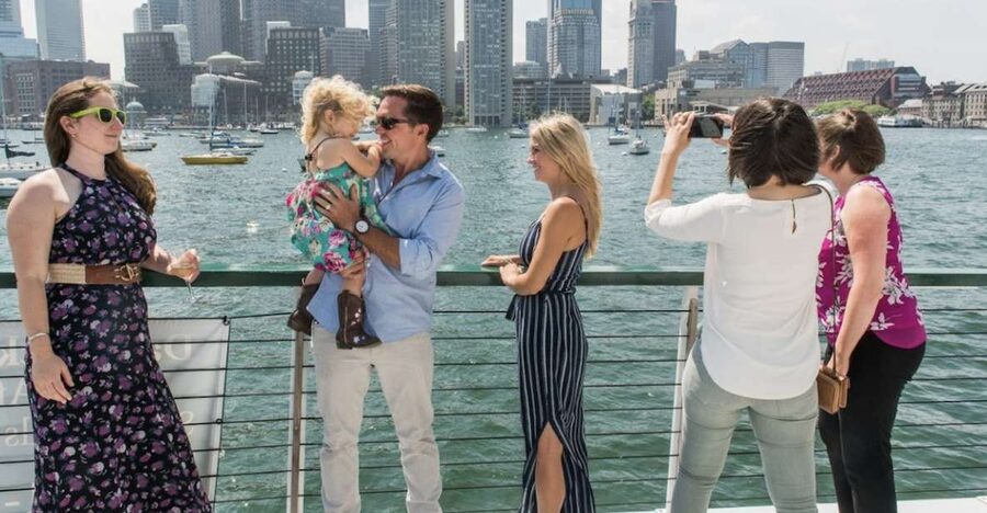 Boston: New England Harbor Cruise - From Rowes Wharf to the open harbor