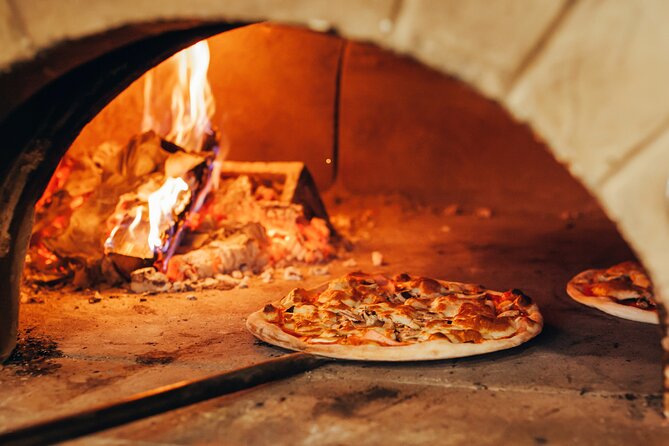 Boston Pizza Lovers Food and History Walking Food Tour - Copp’s Hill, the Skinny House, and smaller stories
