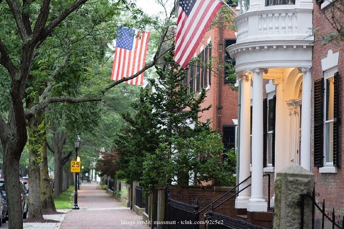 Boston Private Day Trip with Salem & Cape Ann’s North Shore - A practical lunch stop on Cape Ann