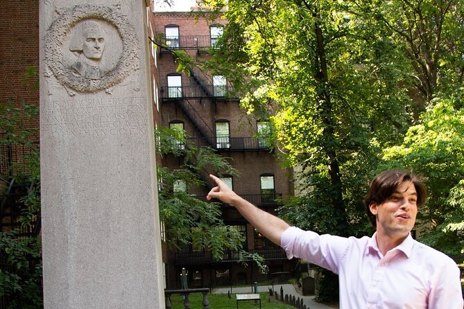Boston's Freedom Trail: A Revolutionary Walking Tour - King’s Chapel and Benjamin Franklin’s Boston