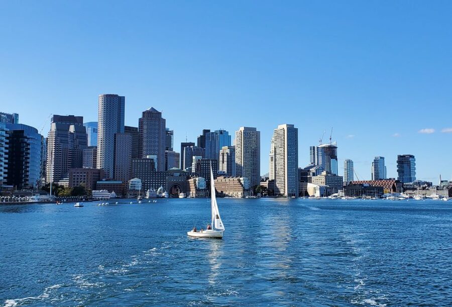 Boston: Scenic Harbor Cruise (Dog-Friendly) - North End harbor views before returning