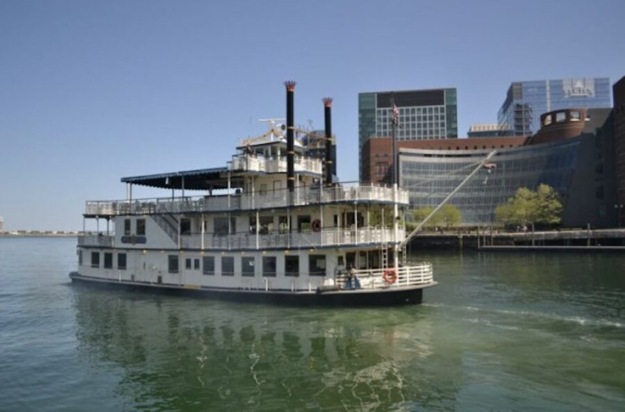 Boston: Scenic Harbor Cruise (Dog-Friendly) - Skyline views from the open deck
