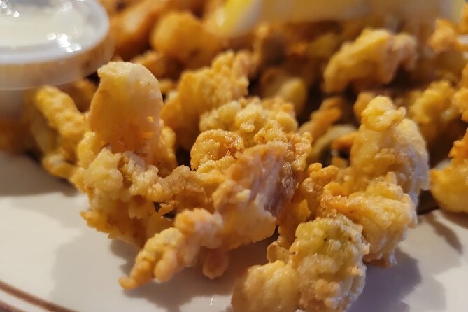 Boston Seafood to Freedom Trail Highlights Private Tour - Starting with Samuel Adams and Faneuil Hall