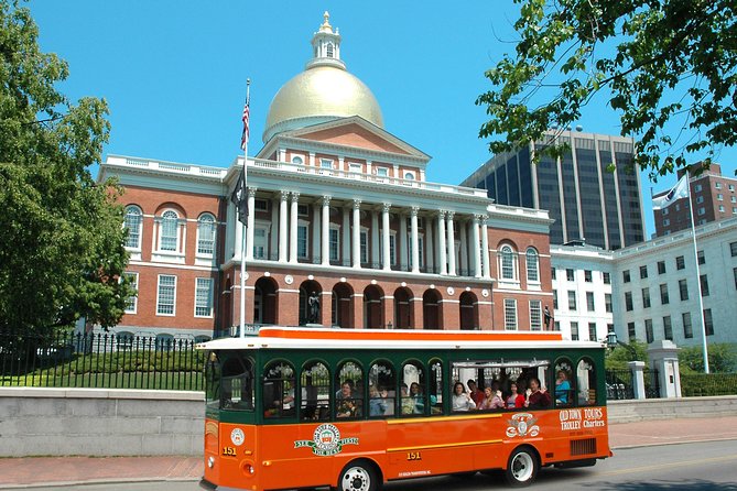Boston Shore Excursion: Boston Hop-On Hop-Off Trolley Tour - Green City Tour: Boston’s main narrated circuit