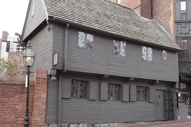 Boston Sightseeing Tour - a fully-narrated driving tour - A fast way to understand Boston