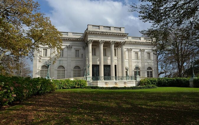 Boston to Newport Small-Group Day Trip with Breakers & Marble House Admission - Key points to know before you book