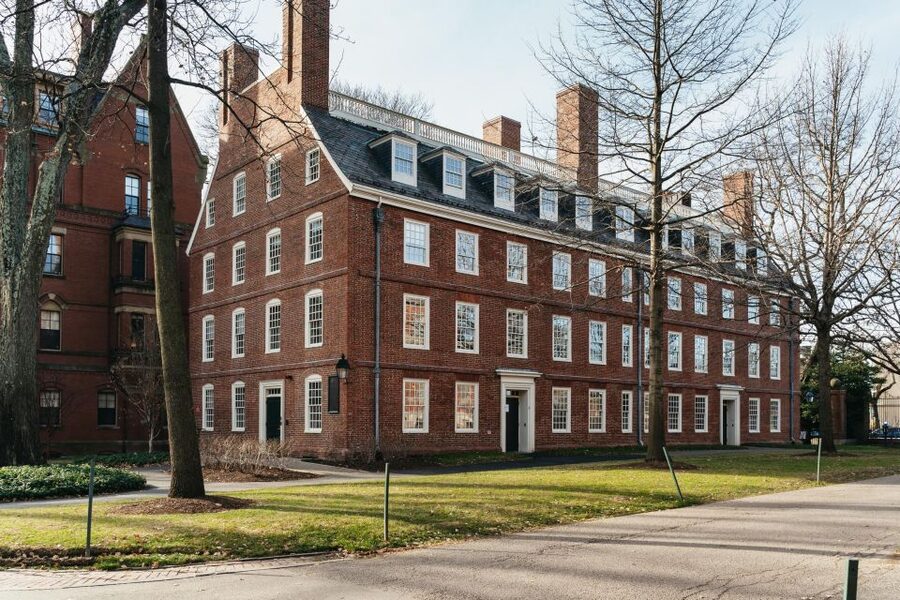 Cambridge: Harvard University Student-Guided Walking Tour - Memorial Hall and Harvard’s grand public face
