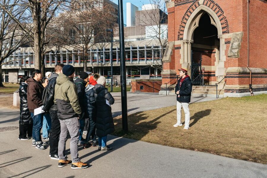 Cambridge: Harvard University Student-Guided Walking Tour - Stories about famous Harvard figures