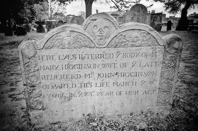 Cemetery and Witchcraft Trials Tour - What the strongest guide experience looks like