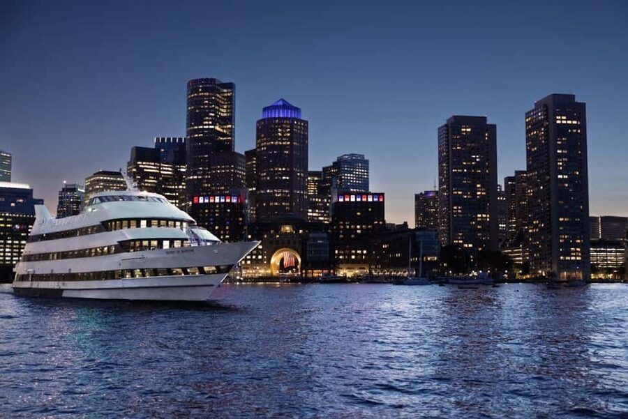 City Cruises Boston: Harbor Buffet Lunch or Dinner Cruise - Dining aboard the Spirit of Boston