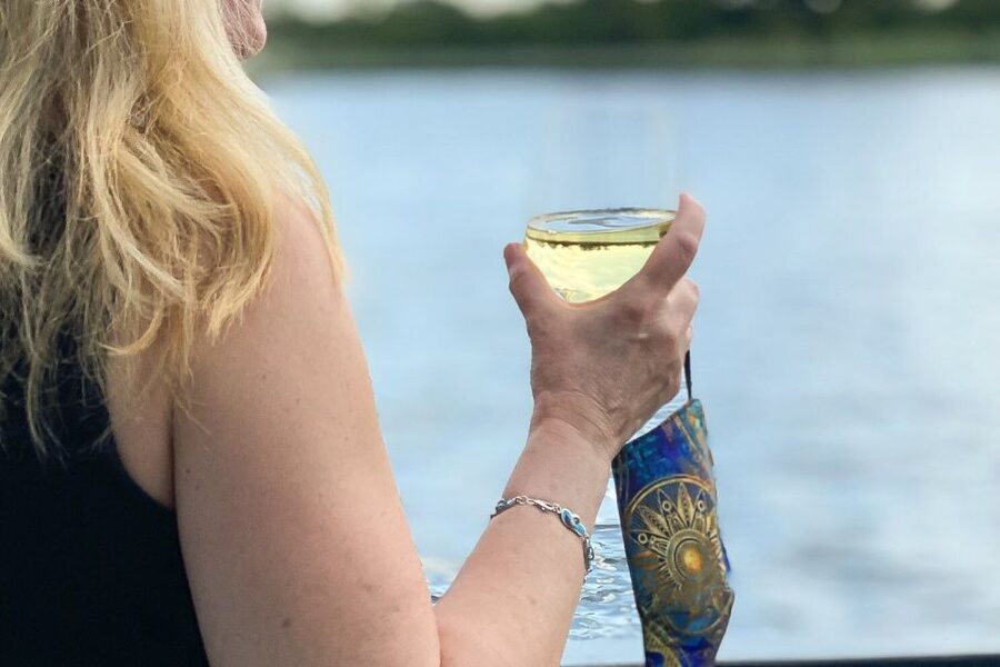 City Cruises Boston: Premier Brunch or Dinner Harbor Cruise - Music, dancing, and the mood onboard