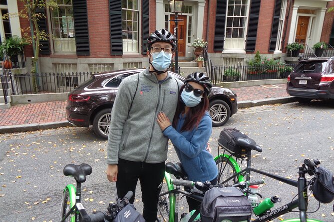 Comfort Hybrid Boston City Bike Rental - Traffic, construction, and choosing your route