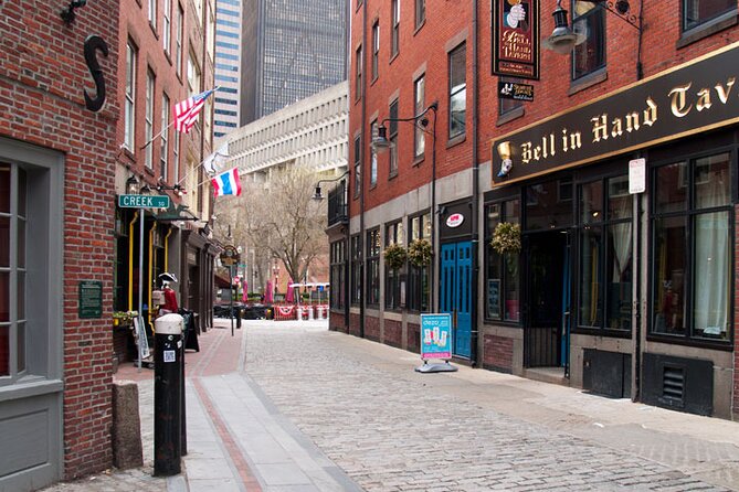 Entire Freedom Trail Walking Tour: Includes Bunker Hill and USS Constitution - Paul Revere House and Old North Church