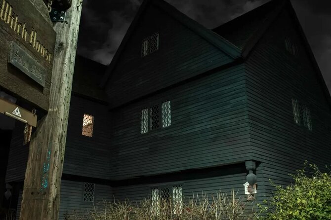 [ESP] History of Salem Witch Trials - Turner’s Seafood adds a modern Salem reference point