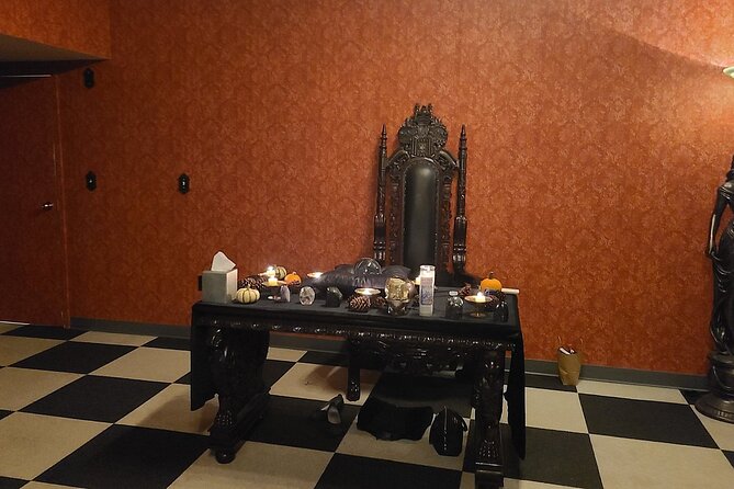 Experience Authentic Salem Séance with Entry Pass - Entering Omen at 7:00 pm