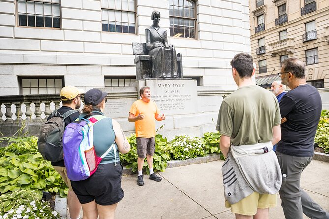 Freedom Trail: Boston Common, Old State House, Faneuil Hall - The Old State House and the balcony that made news