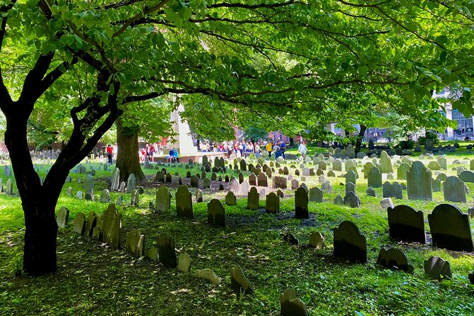Freedom Trail Guided Walking Tour (SMALL GROUP) - The Old State House and the Boston Massacre