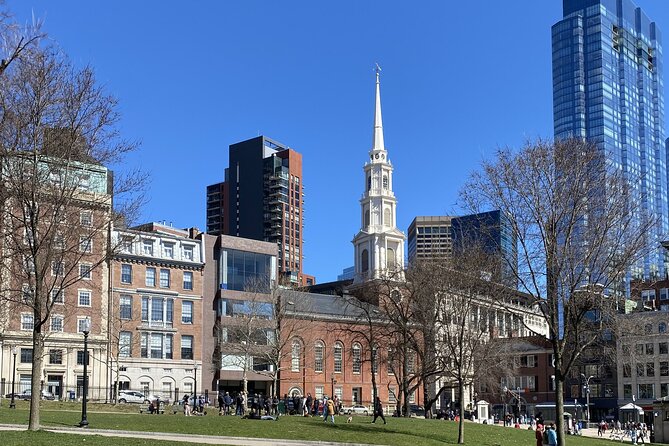 Freedom Trail Walking Tour in Boston in French - Boston Common and the city’s first public spaces