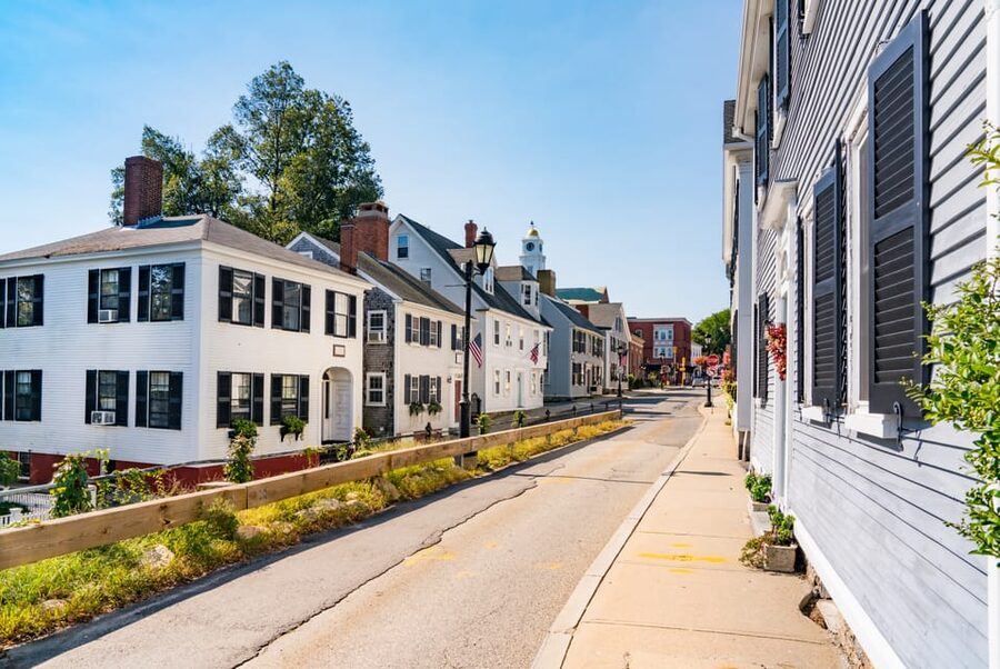 From Boston: Quincy, Plymouth, and Mayflower II Day Trip - Plimoth Patuxet and the 1620 story